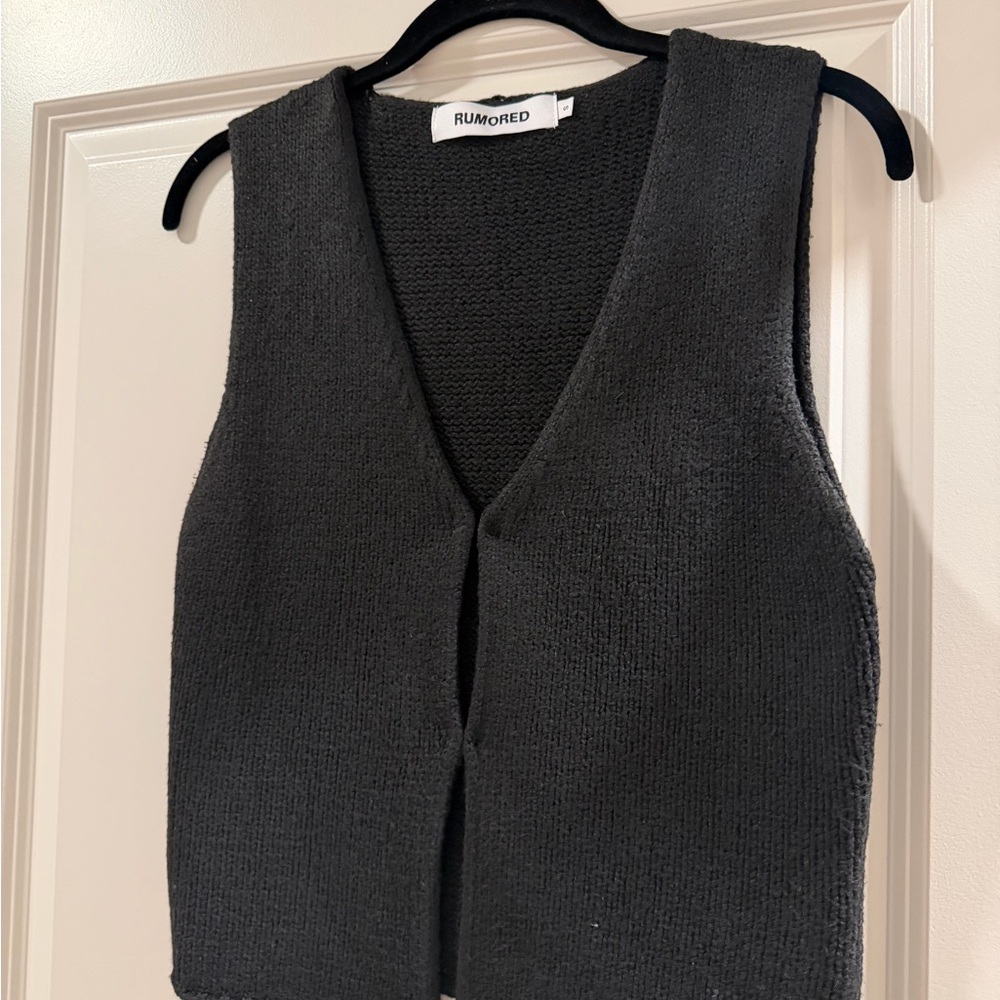 Rumored Charcoal Sleeveless Knit Top